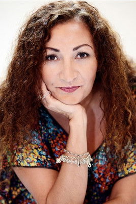 Barbara Gouskos as Shop Owner