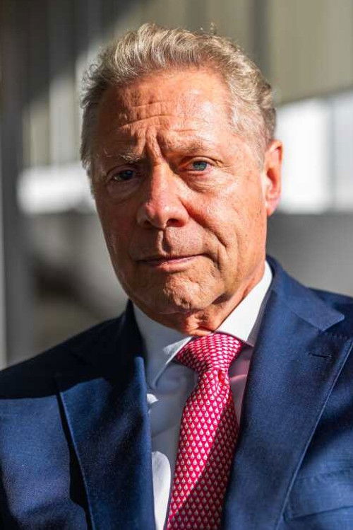 Seth Berkley as Self