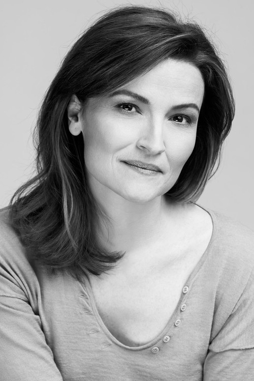 Cristina Genebat as Clara (voice)