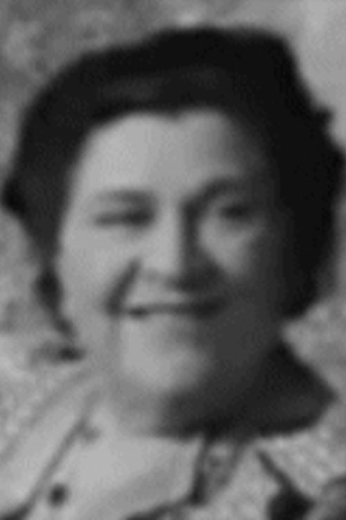 Aminta Dyne as Mrs. Muller