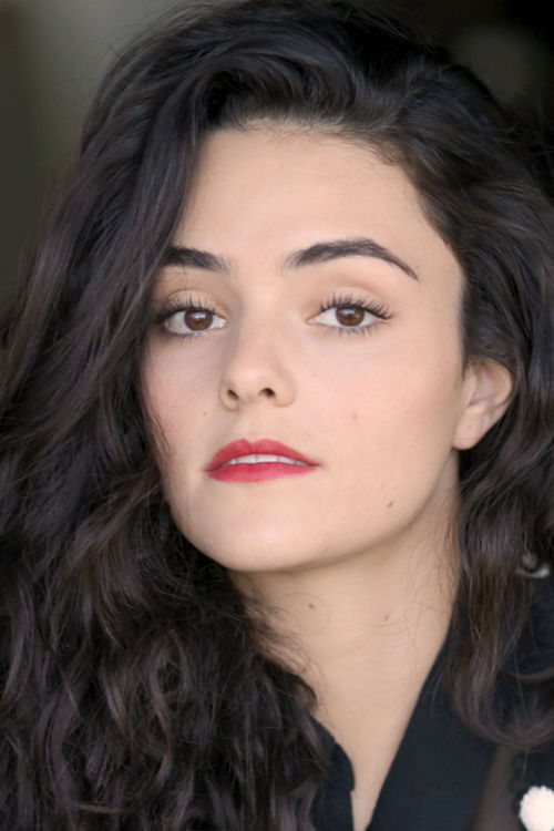 Alicia Dadoun as Camélia