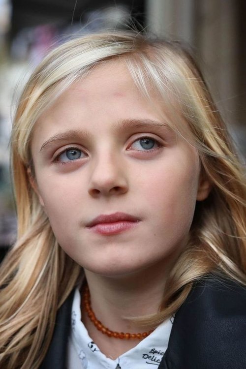 Zoé Leclerc as Valentine