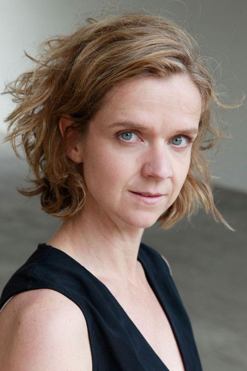 Florentine Schara as Zombie