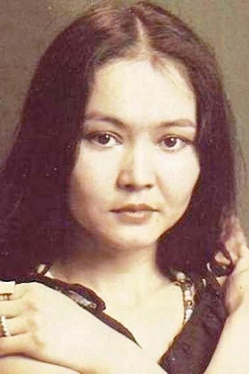 Zhanna Kerimtaeva as Албанча