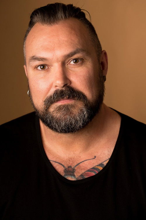 Andrew Beattie as Graham