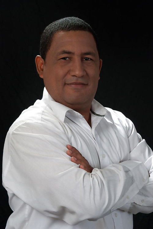 Eduardo Herrera as El Jefe