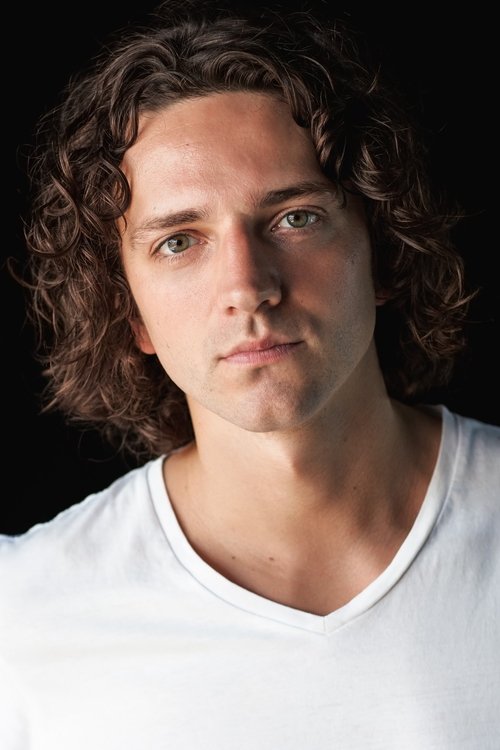 Sebastian Gregory as Frankie