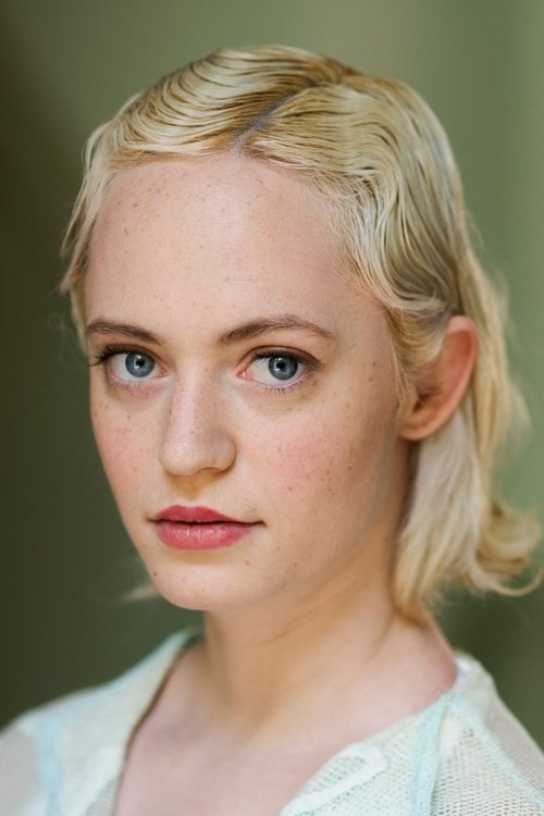 Fanny Altenburger as Lotta Meisner