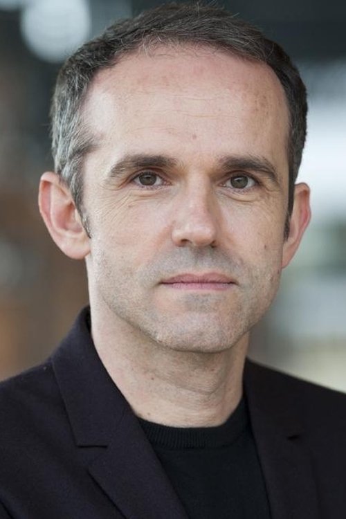 Yves Heck as Le prof de français