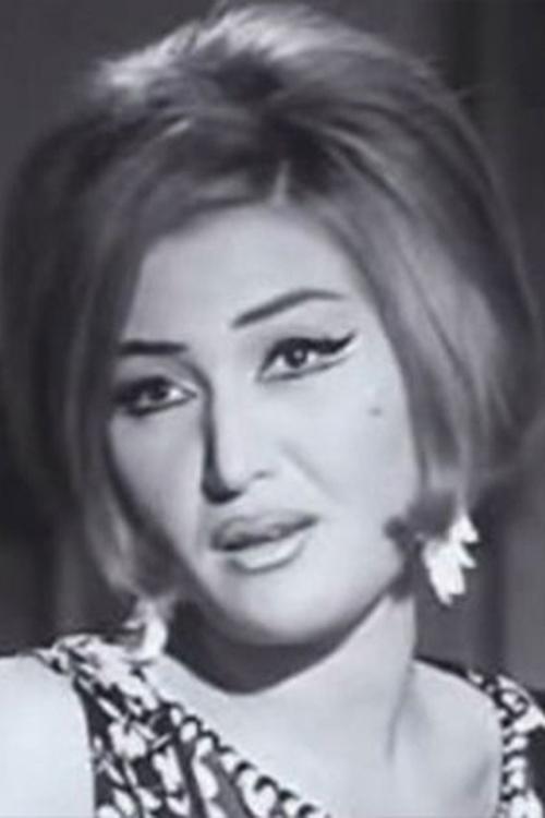 Sherifa Maher as Manuella's Mother