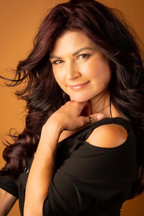 Amy DiLorenzo as Ashley Townsend