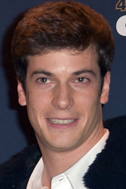 Léo Dussollier as Friend of Eric