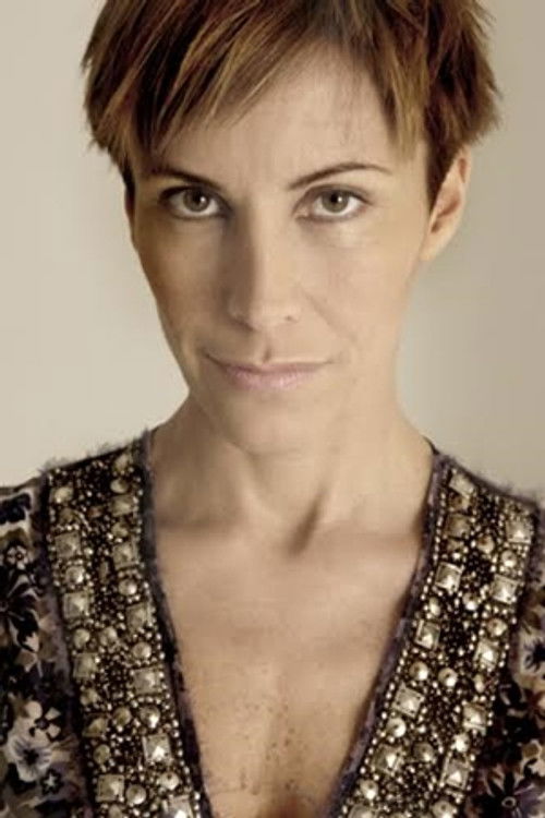 Tiziana Foschi as Social worker