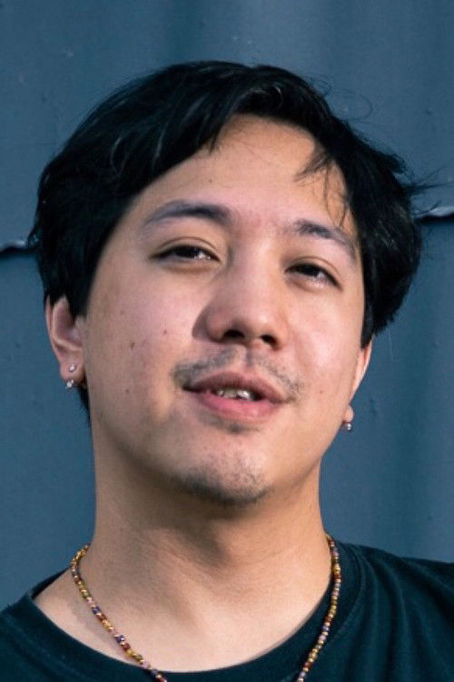 Taveesak Pehtpraneenukul as Singha