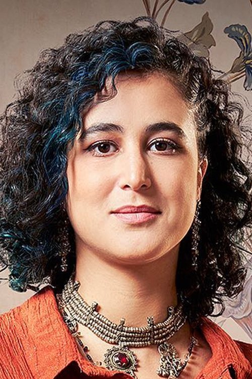 Aida El Kashef as Herself