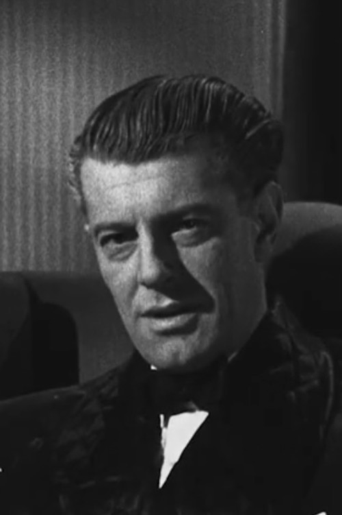 Peter Williams as Constable Farrow