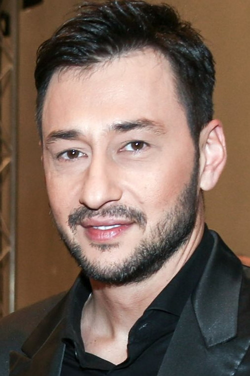 Panos Kalidis as Self - Contestant (2021)