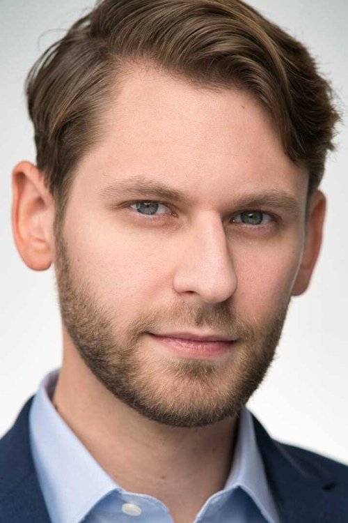 Collin Arend as Fischer