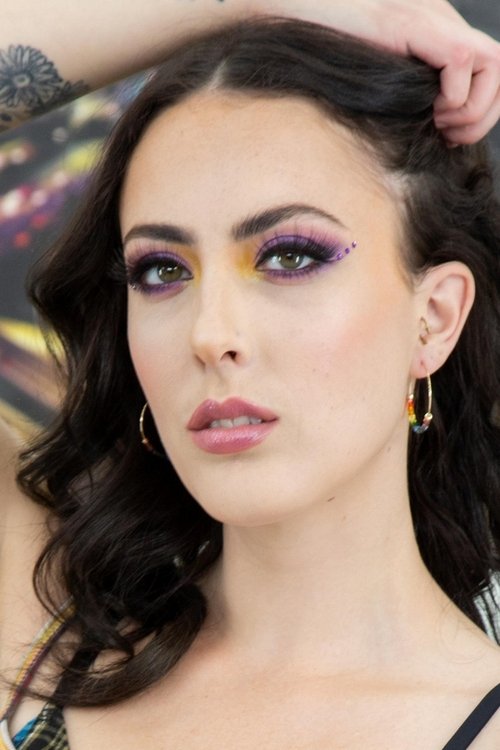 Victoria Sunshine as Mary