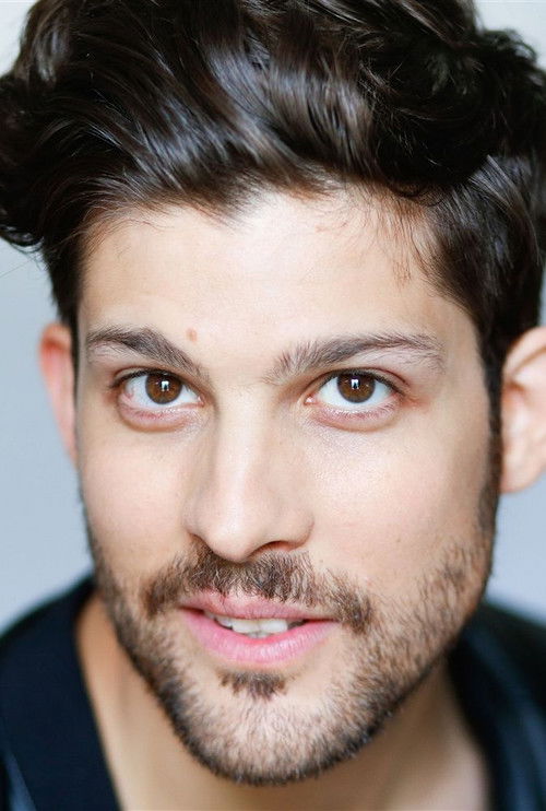 Quentin Minon as Miguel