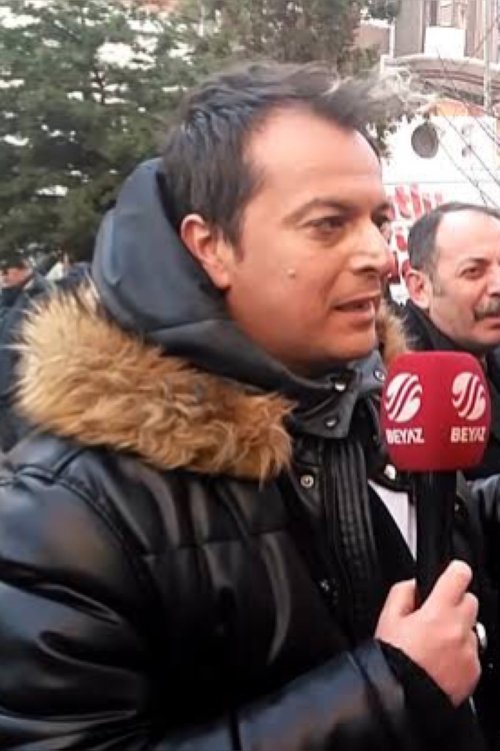 Gencay Ünal as Muhabir