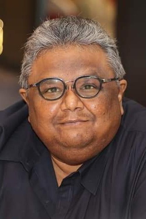 Indraadip Dasgupta as Bhola Moira