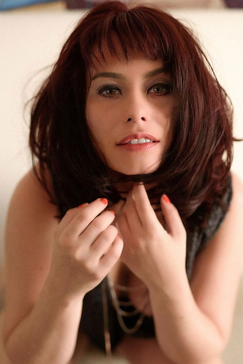 Larissa Maxine as Hermínia