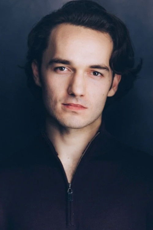 Colin Henning as István