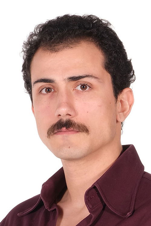 Kaan Kayasan as Mahir Aktaş