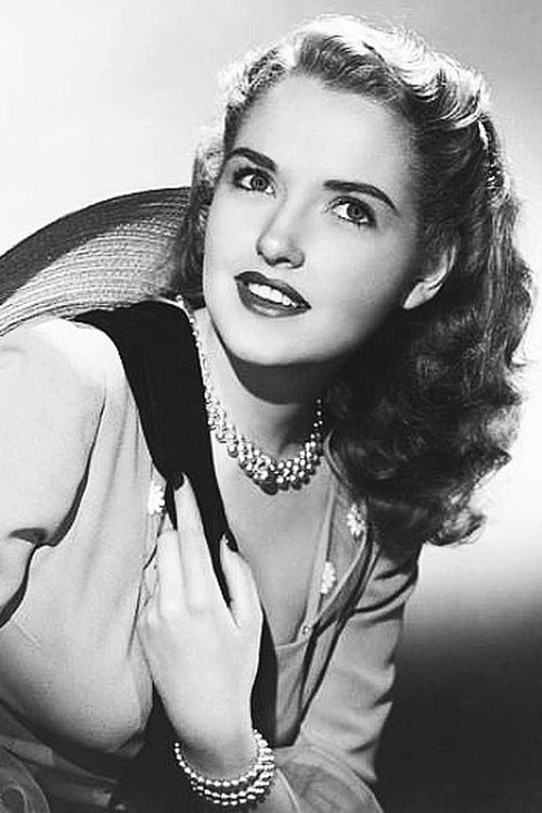 Virginia Patton as Carrie Lou