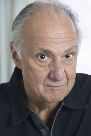 Tom Cappadona as Waiter