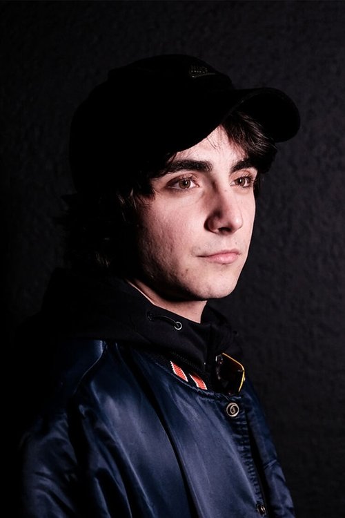 Louis Memmi as Saveriu