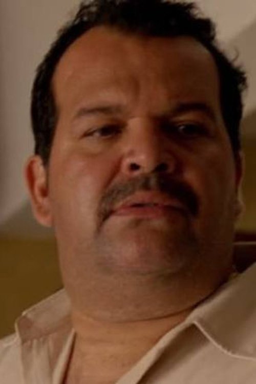 Mauricio Cujar as Juan