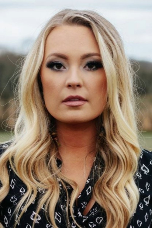 Janelle Arthur as Hattie Fisher