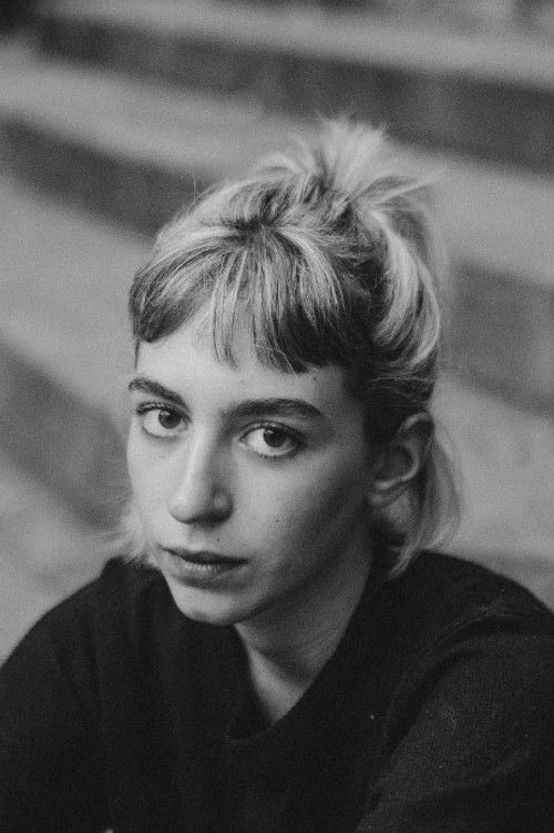 Ainara Elejalde as Pilar