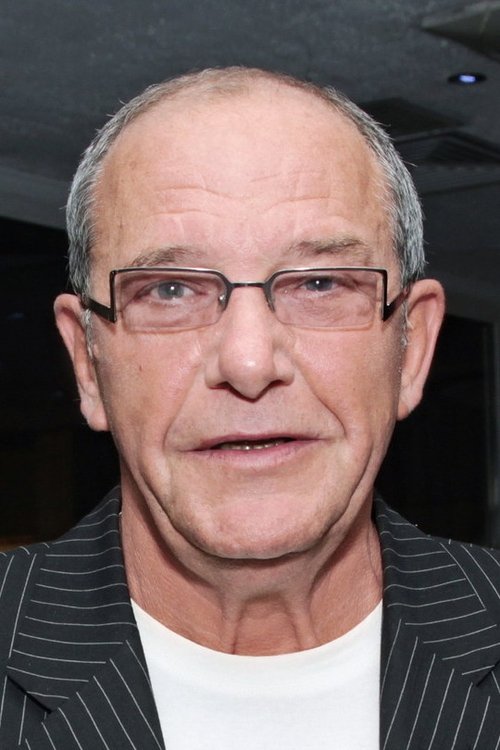 Emmanuil Vitorgan as Иван Шагин