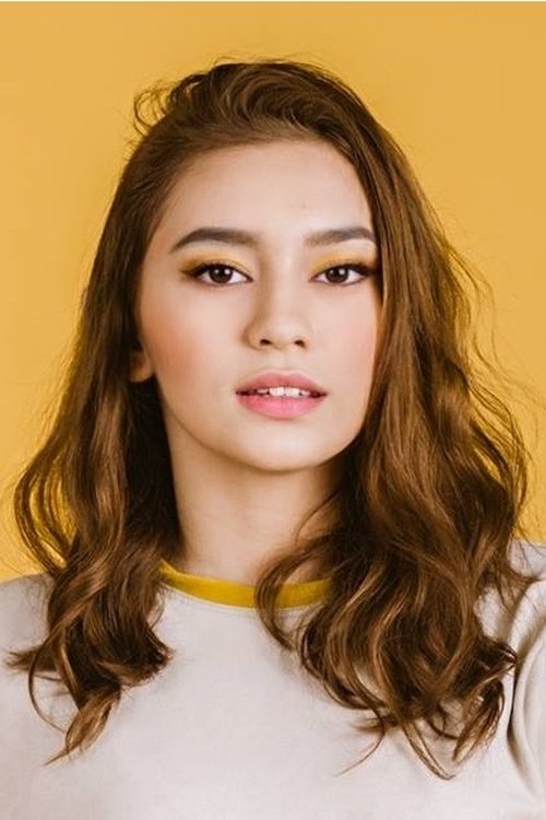 Katrina Dovey as Ria