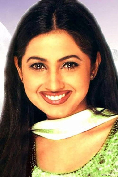 Rinke Khanna as Heena