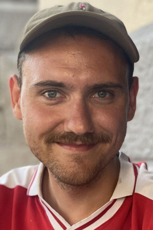 Christian Dareios Grave as Legendarios