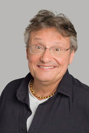 Joesi Prokopetz as Max