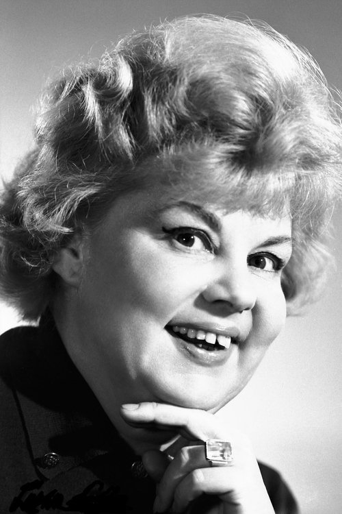 Lenke Lorán as Anyuka