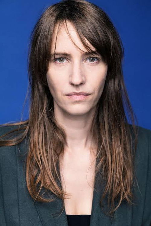 Lisa Hofer as Zahra Yannsen