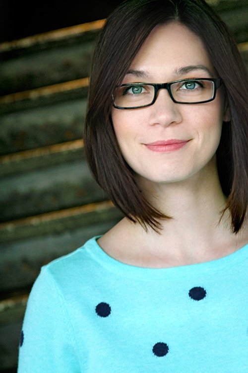 Veronica Wylie as Annie Lee