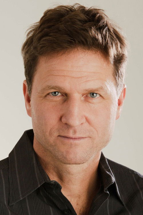 Daniel Marcoux as Homme riche