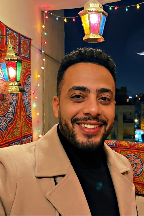 Essam Elsakka as Saqr