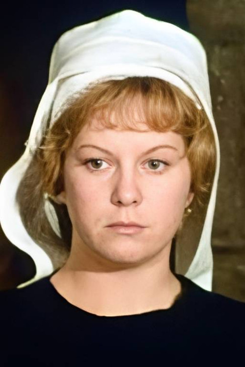 Evane Hanska as Françoise