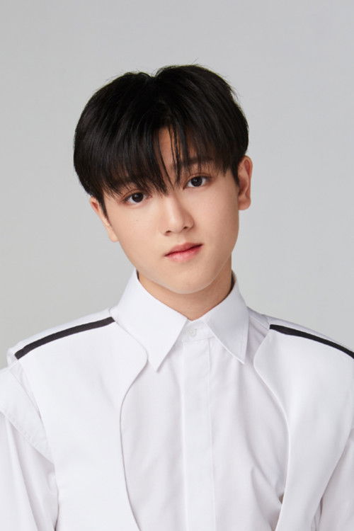 Chayapol Khieoiem as Trainee