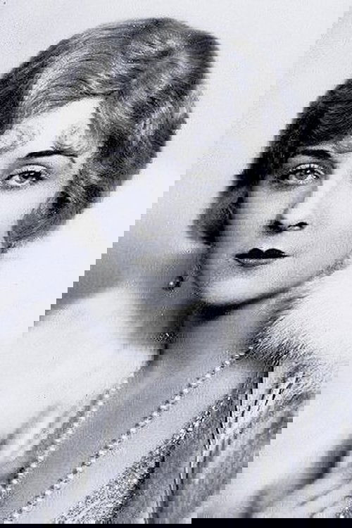 Alice Terry as Extra (uncredited)