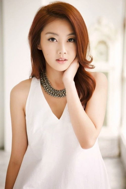 Mandy Tao as Zhao Ai-li