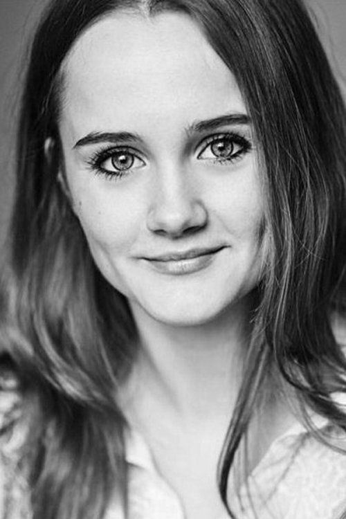 Jennie Eggleton as Molly